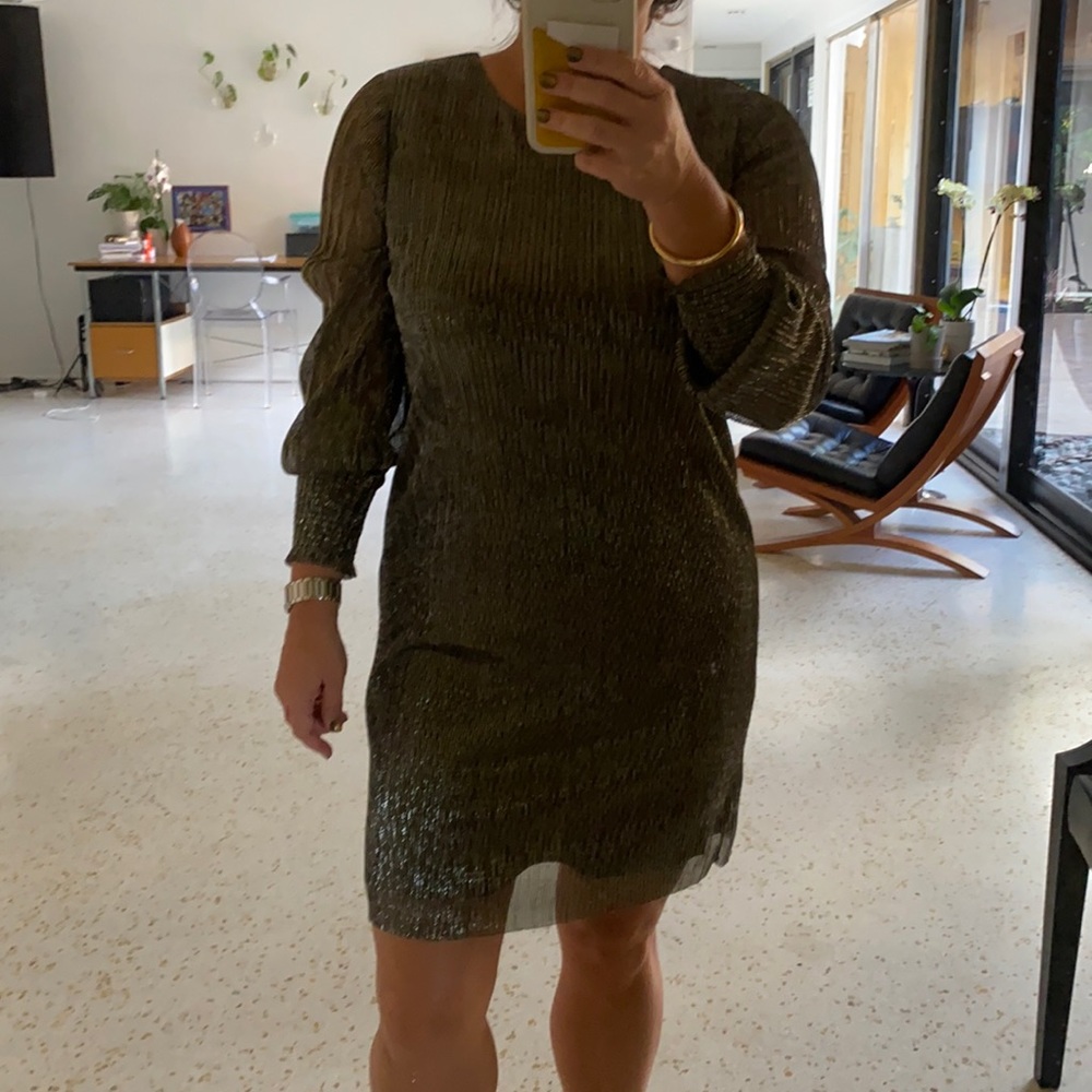 Mid length shiny party dress